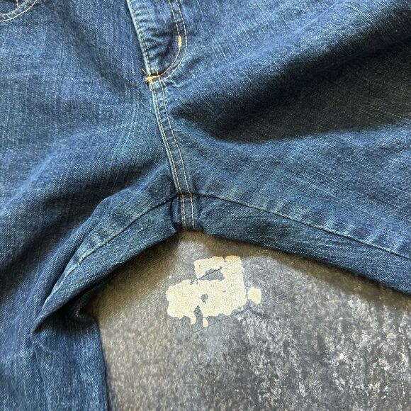 St John's Bay Women's Straight-Leg Stretch Jeans Blue Size 10P Used Stains - Picture 6 of 15